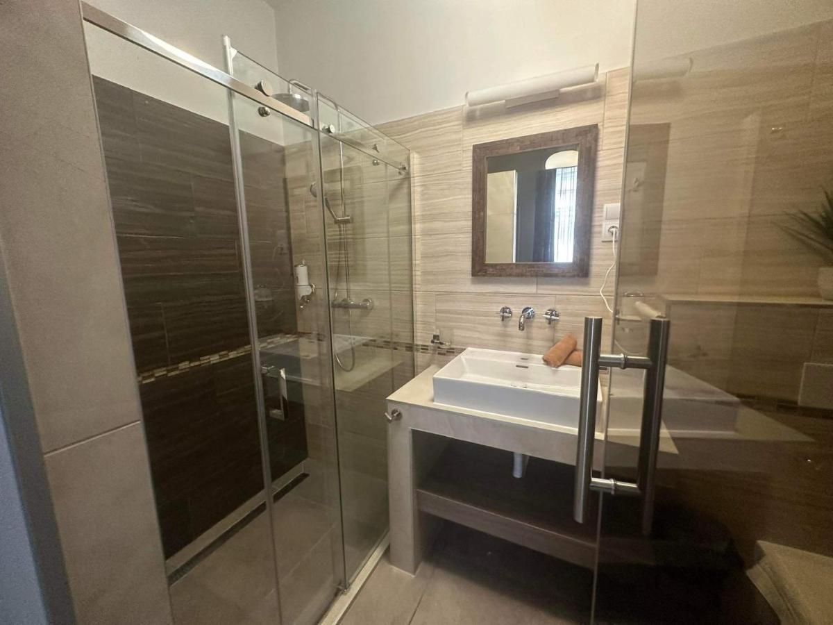 Orangehomes High Class 4 Bedroom Apartment 布达佩斯 外观 照片